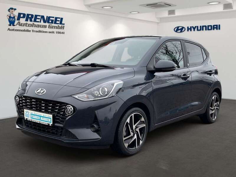 Grau Gebraucht 2021 Hyundai i10 Edition 30+ Kleinwagen | 13.860 € (Fairer Preis) - Bild 1/4