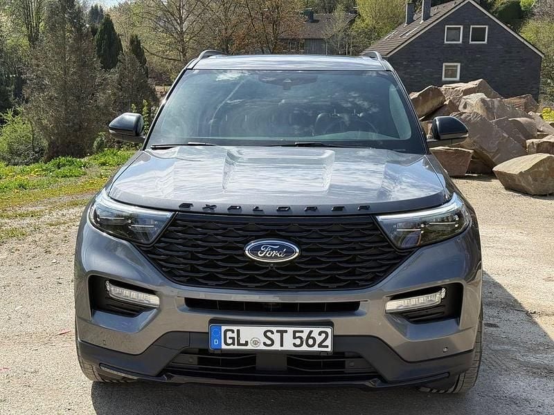 Gebraucht Ford Explorer ST-Line 457 PS (336 kW) 2022 Grau SUV