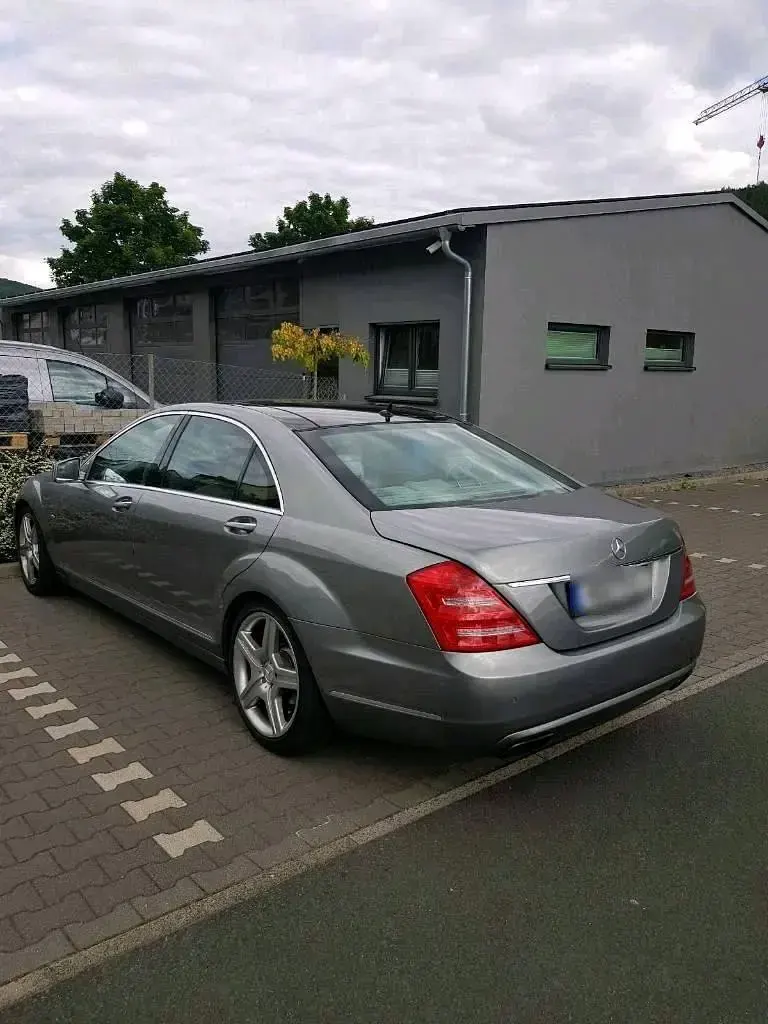 Gebraucht Mercedes S350 258 PS (189 kW) 2009 Silber Limousine