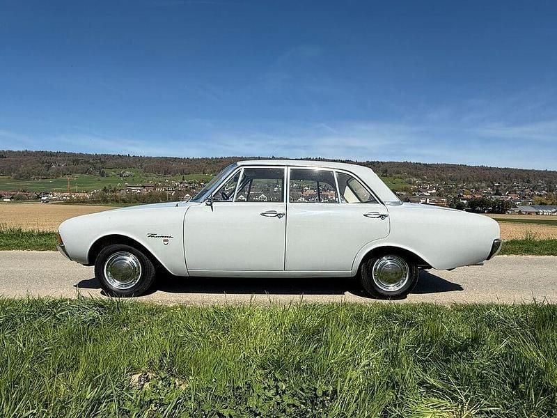 Second-hand Ford 17M 60 CP (44 kW) 1963 Gri Berlinǎ