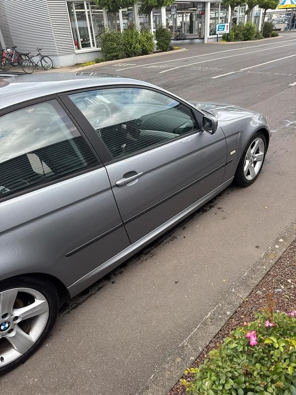 Gebraucht 2004 BMW 318 Compact Kleinwagen | 2.250 € (Fairer Preis) - Bild 1/4