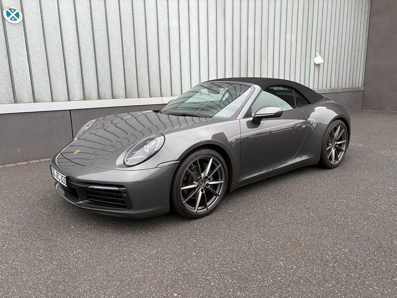 Grau Gebraucht 2020 Porsche 911 Carrera Cabriolet Cabrio | 114.500 € (Fairer Preis) - Bild 1/4