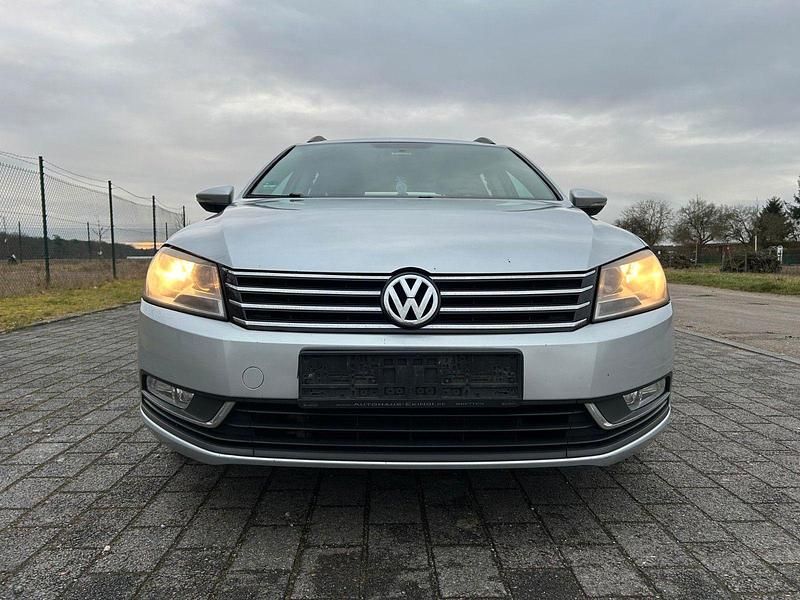 Gebraucht VW Passat 140 PS (102 kW) 2014 Silber Kombi