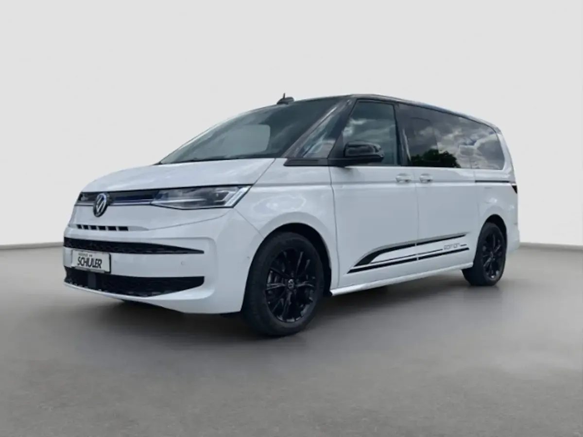 Gebraucht VW Multivan Pro 150 PS (110 kW) 2025 Weiß (candyweiß / deep black perlef) Van / Kleinbus