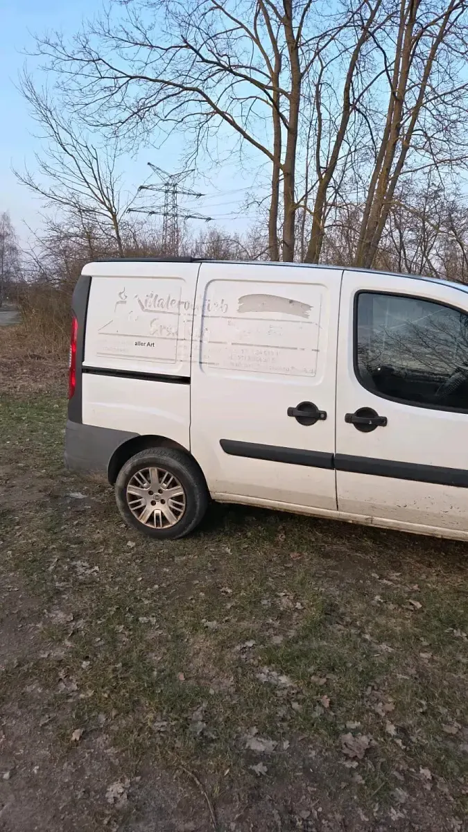 Gebraucht Fiat Doblò 75 PS (55 kW) 2009 Weiß Van / Kleinbus