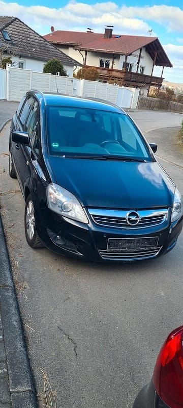 Gebraucht Opel Zafira 110 PS (80 kW) 2012 Schwarz Van / Kleinbus