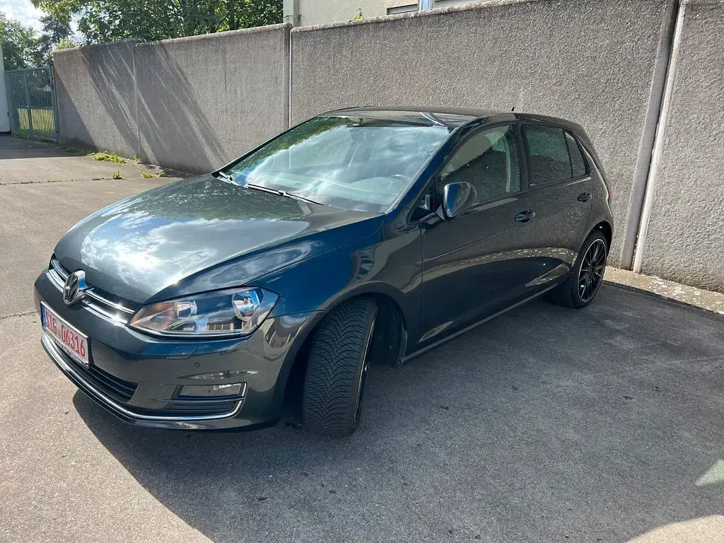 Gebraucht VW Golf VII Allstar 110 PS (80 kW) 2016 Grau Limousine