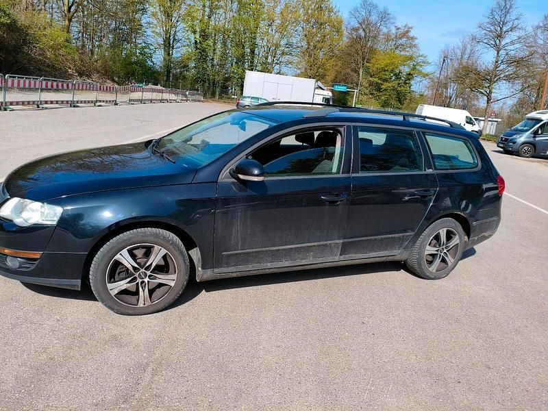 Second-hand VW Passat 140 CP (102 kW) 2006 Negru Break