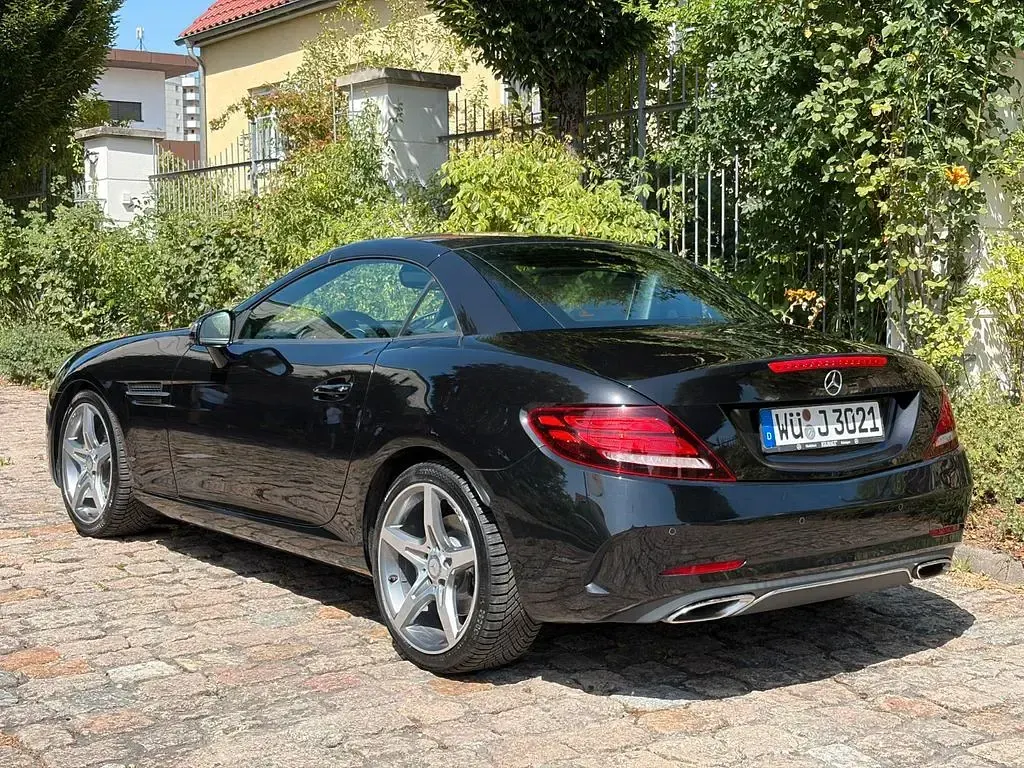Gebraucht Mercedes SLC200 AMG line 184 PS (135 kW) 2016 Schwarz Cabrio