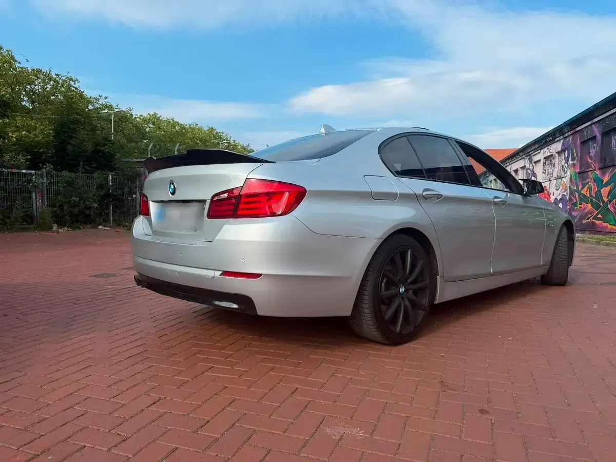 Gebraucht BMW 530 272 PS (200 kW) 2010 Silber Limousine