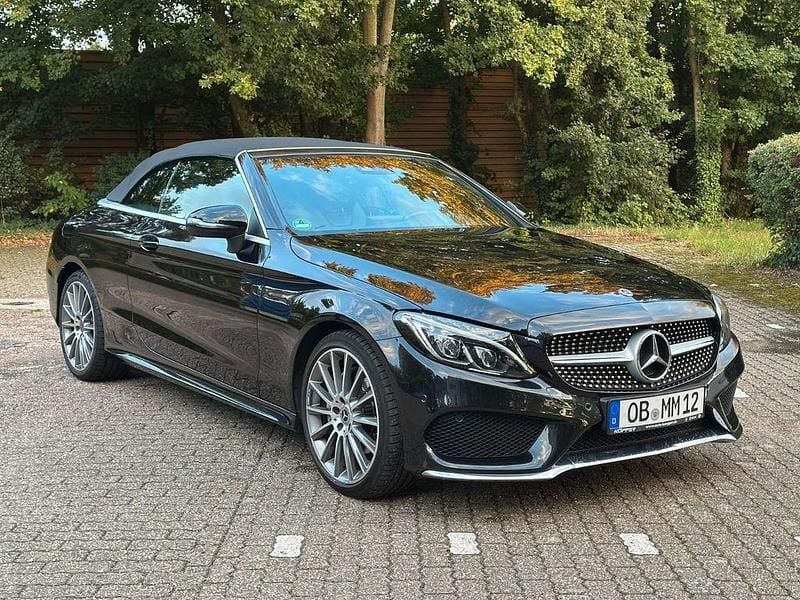 Schwarz Gebraucht 2018 Mercedes C200 AMG Cabrio | 27.900 € (Fairer Preis) - Bild 1/4