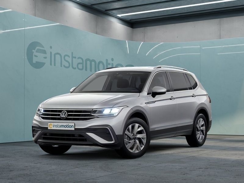 Silber Gebraucht 2024 VW Tiguan Allspace Life SUV | 38.030 € (Guter Preis) - Bild 1/4