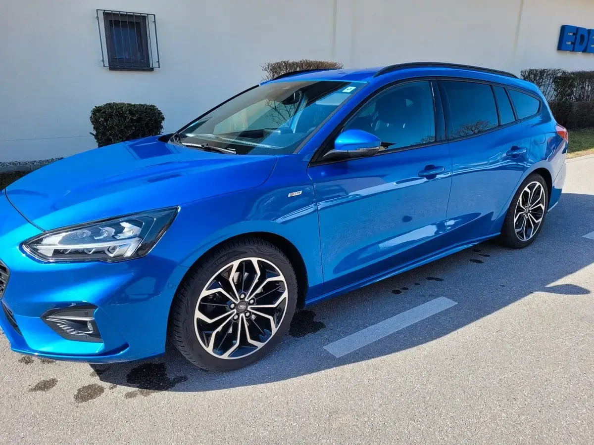 Używany Ford Focus ST-Line 155 KM (114 kW) 2020 Niebieski Kombi