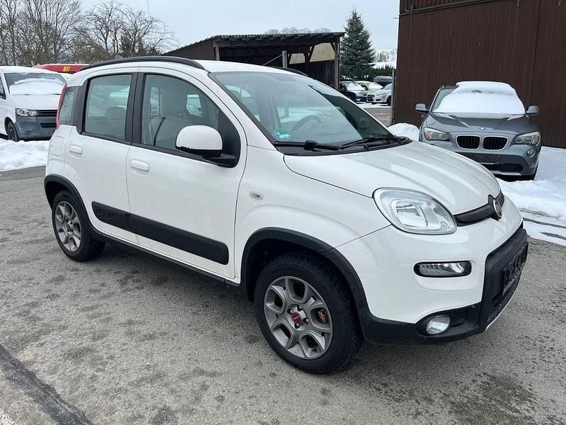 Gebraucht Fiat Panda 4x4 Wild 86 PS (63 kW) 2013 Weiß Kleinwagen