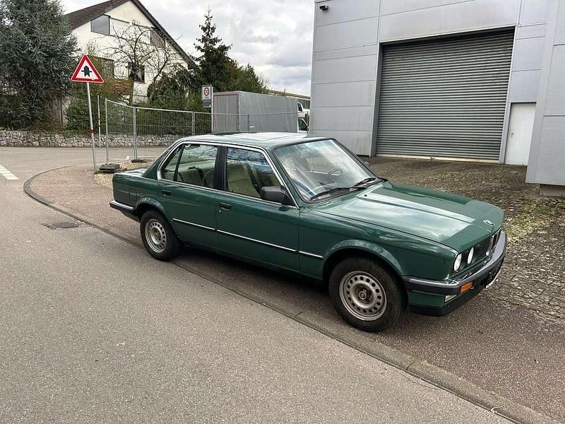 Gebraucht BMW 318 90 PS (66 kW) 1985 Limousine
