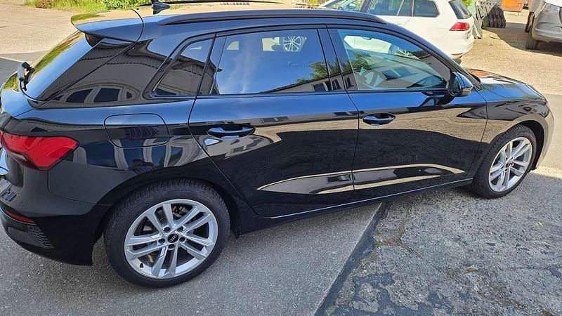Gebraucht Audi A3 Advanced Plus 110 PS (80 kW) 2023 Mythosschwarz metallic Limousine
