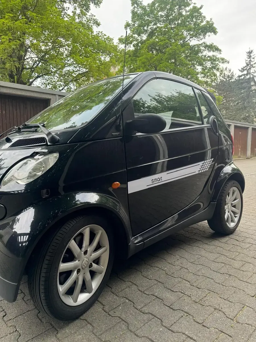 Usata Smart ForTwo Cabrio 55 CV (40 kW) 2001 Nero Cabrio