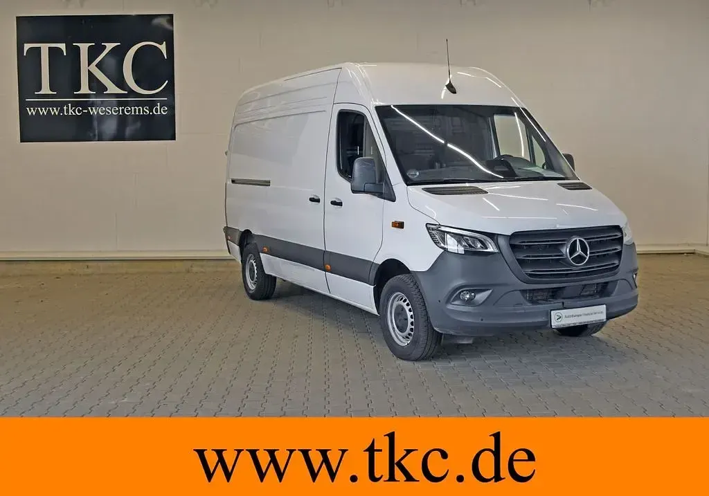 Gebraucht Mercedes Sprinter 170 PS (125 kW) 2024 Weiß Van