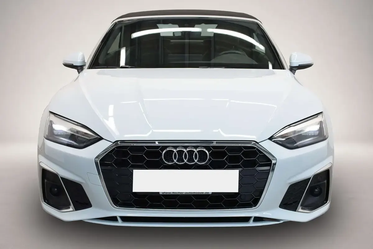 Gebraucht Audi A5 Cabriolet S-Line 163 PS (119 kW) 2022 Gletscherweiß metallic Cabrio