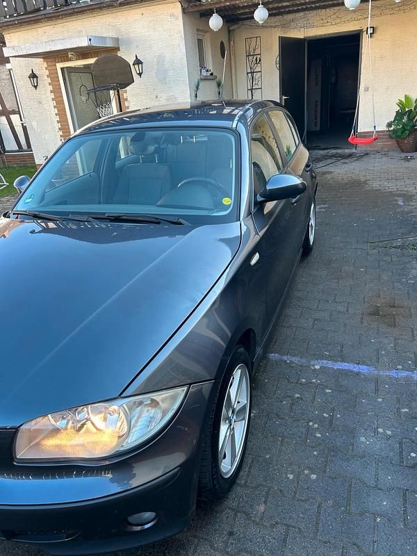 Gebraucht BMW 118 143 PS (105 kW) 2006 Grau Kleinwagen