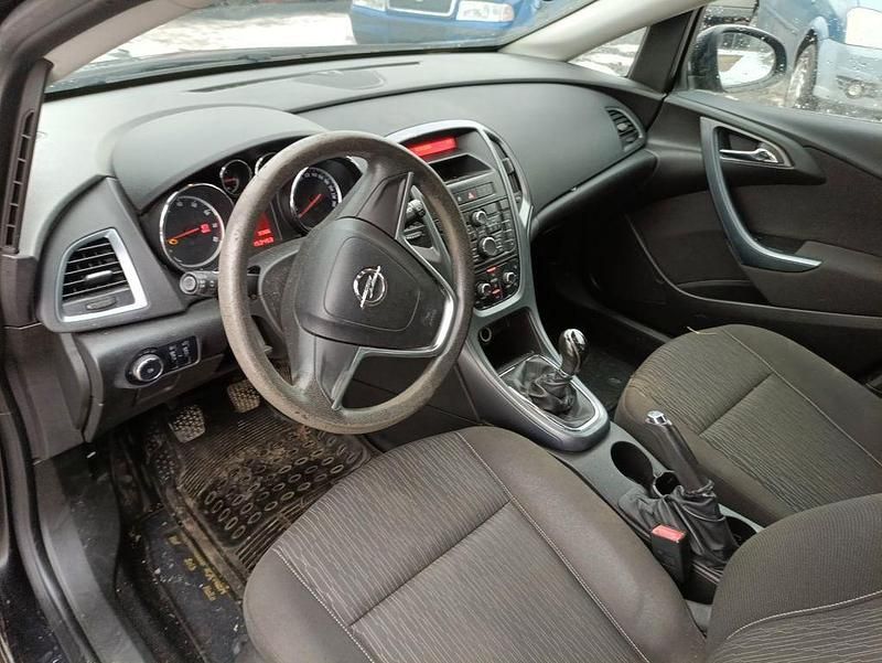 Gebraucht Opel Astra Selection 101 PS (74 kW) 2012 Schwarz Kombi