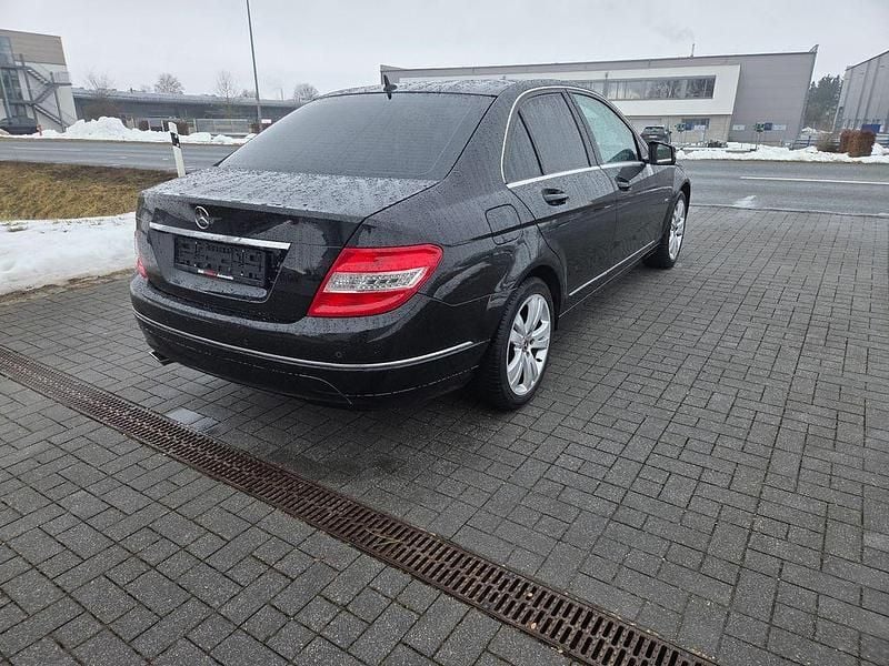 Gebraucht Mercedes C220 170 PS (125 kW) 2011 Schwarz Limousine