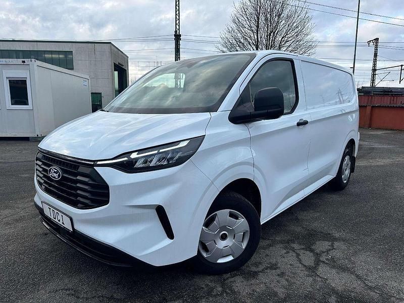 Frostweiß Gebraucht 2024 Ford Transit Custom Trend Van / Kleinbus | 29.900 € (Guter Preis) - Bild 1/4