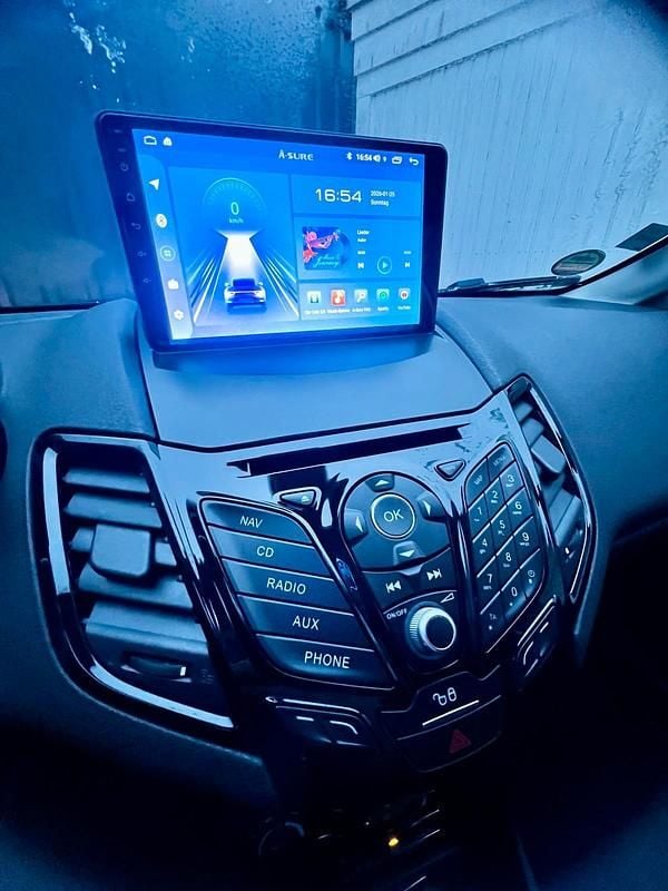 Gebraucht Ford Fiesta Titanium 125 PS (91 kW) 2017 Weiß Limousine