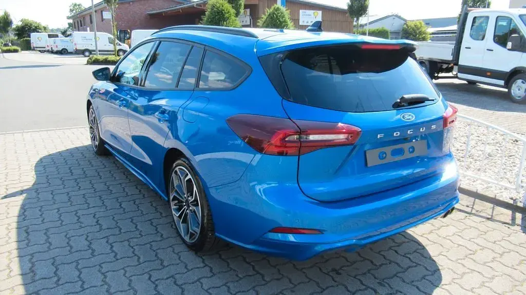 Gebraucht Ford Focus ST-Line X 155 PS (114 kW) 2025 Blau Limousine