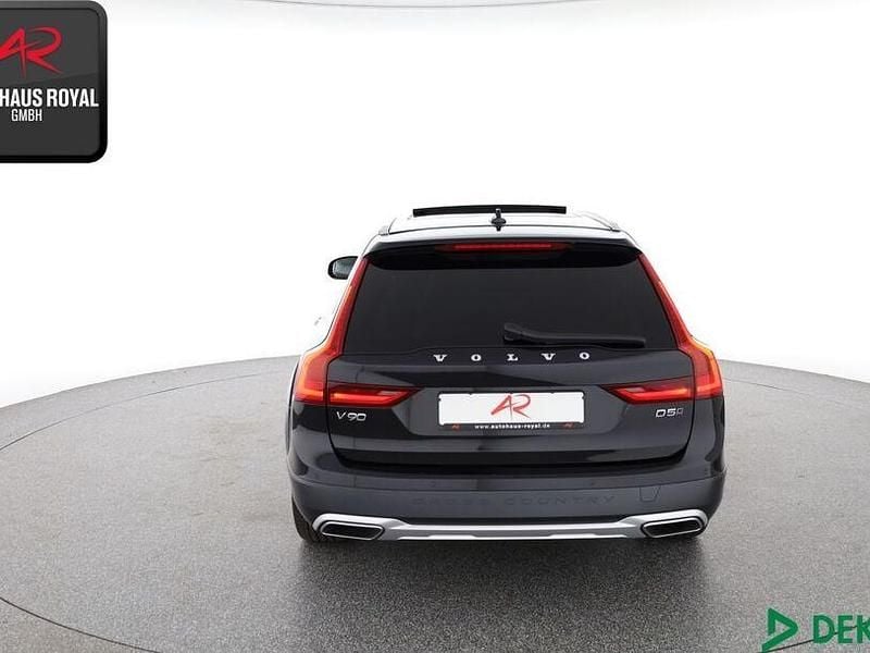 Gebraucht Volvo V90 CC 235 PS (172 kW) 2019 Schwarz (metallic) Kombi