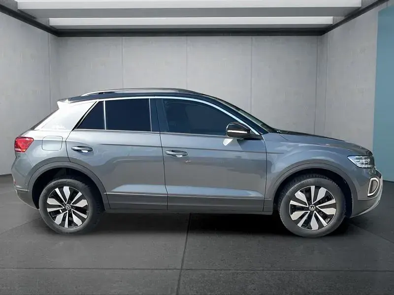 Gebraucht VW T-Roc 150 PS (110 kW) 2025 Grau SUV
