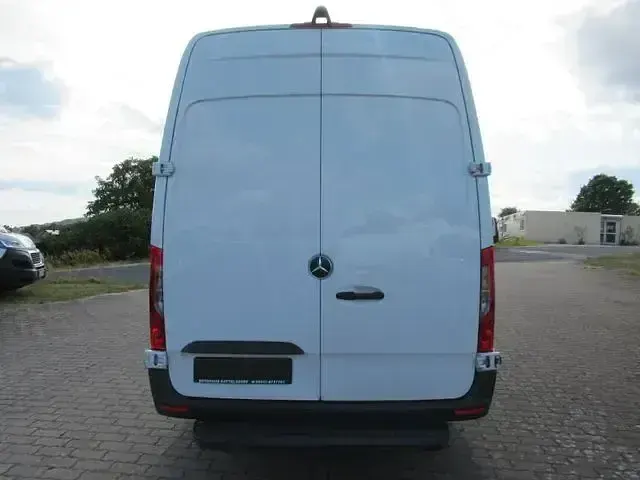 Gebraucht Mercedes Sprinter 163 PS (119 kW) 2021 Weiß Van