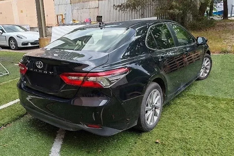 Gebraucht Toyota Camry 178 PS (130 kW) 2022 Schwarz Limousine