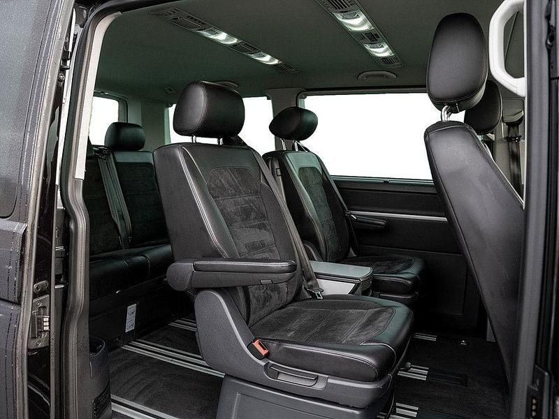 Second-hand VW Multivan 204 CP (150 kW) 2016 Negru Monovolum