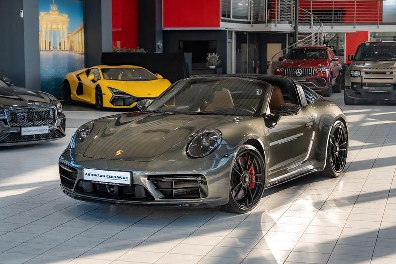 Grün Gebraucht 2023 Porsche 911 Targa 4 Sport Cabrio | 159.980 € - Bild 1/4