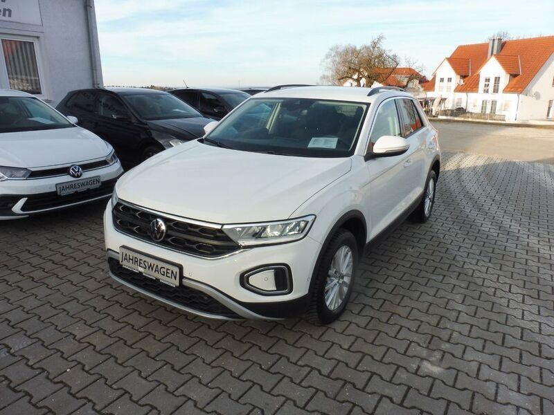Weiß Gebraucht 2024 VW T-Roc Life SUV | 25.980 € (Superpreis) - Bild 1/4