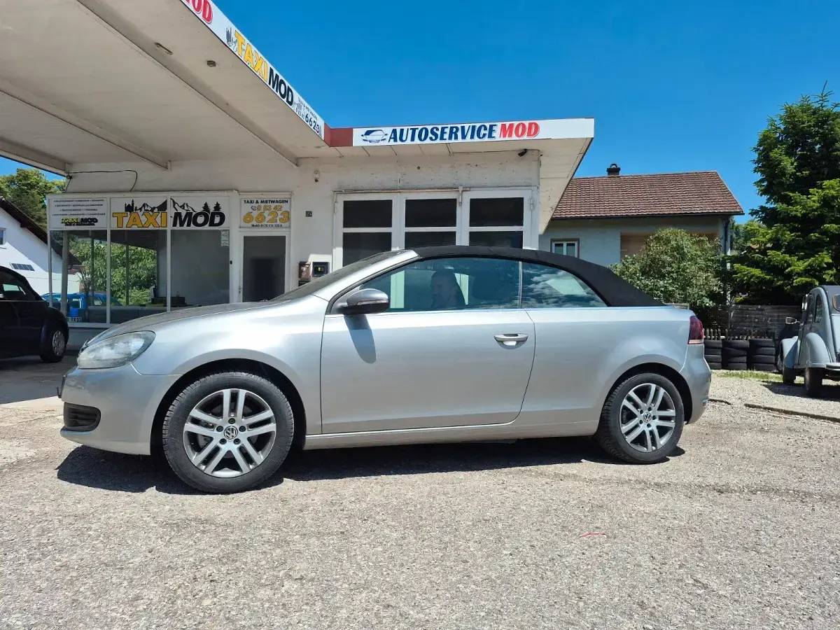 Gebraucht VW Golf Cabriolet 105 PS (77 kW) 2012 Silber Cabrio