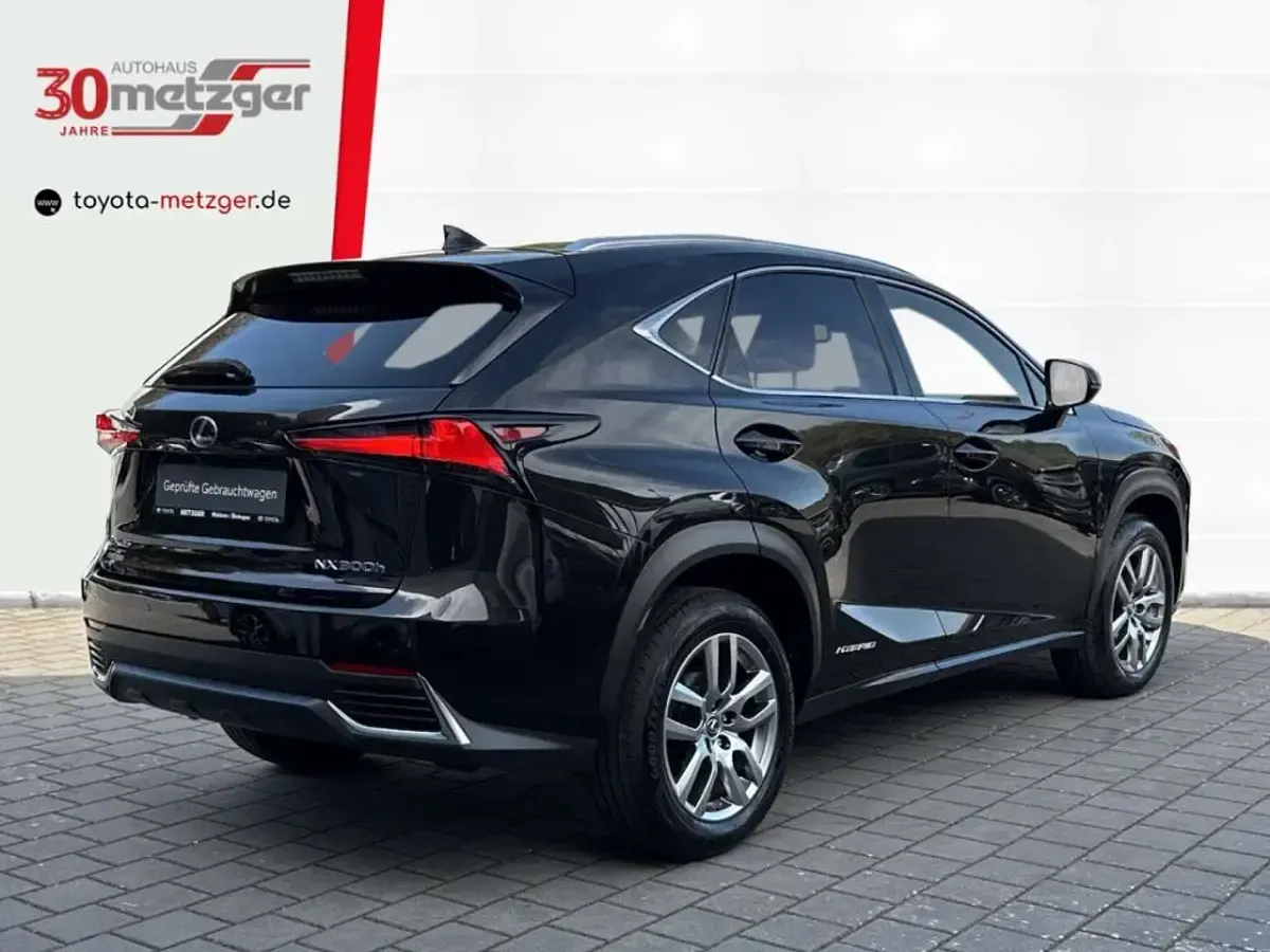 Gebraucht Lexus NX300h Launch Edition 197 PS (144 kW) 2018 Andere SUV