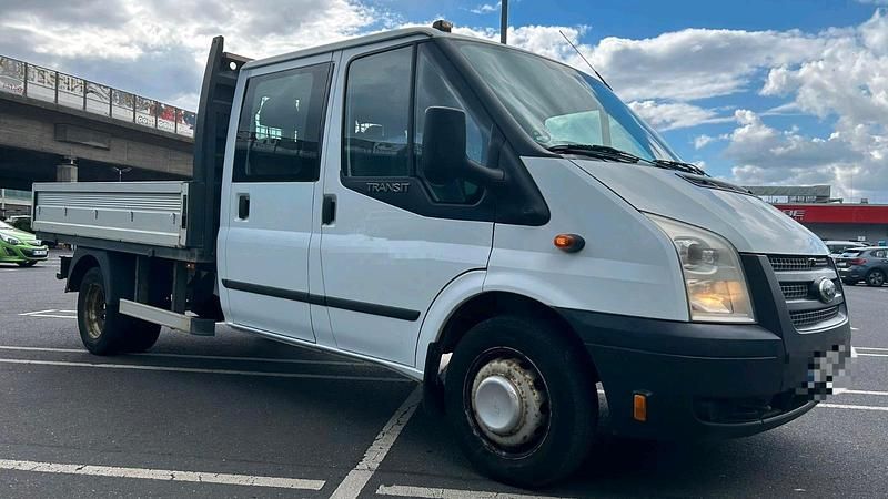 Weiß Gebraucht 2013 Ford Transit Limousine | 8.800 € (Fairer Preis) - Bild 1/4