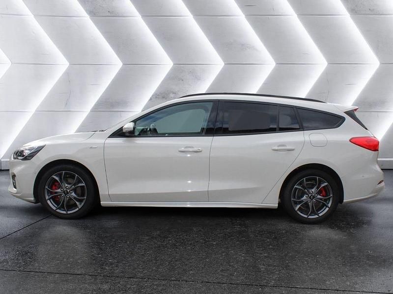 Gebraucht Ford Focus ST-Line X 155 PS (114 kW) 2021 Weiß Limousine