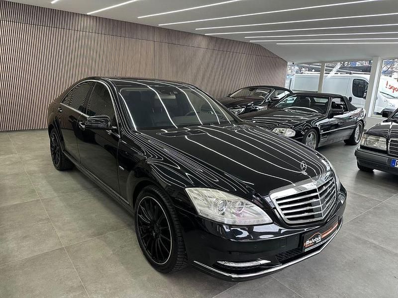Schwarz Gebraucht 2011 Mercedes S400 Limousine | 17.950 € (Fairer Preis) - Bild 1/4