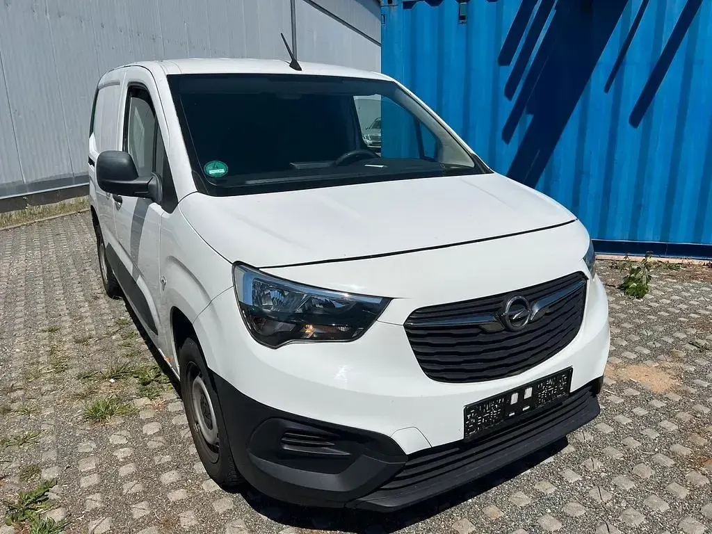 Gebraucht Opel Combo 76 PS (55 kW) 2019 Weiß Van / Kleinbus
