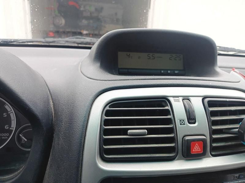 Gebraucht Mitsubishi Space Star 114 PS (83 kW) 2006 Silber Kombi