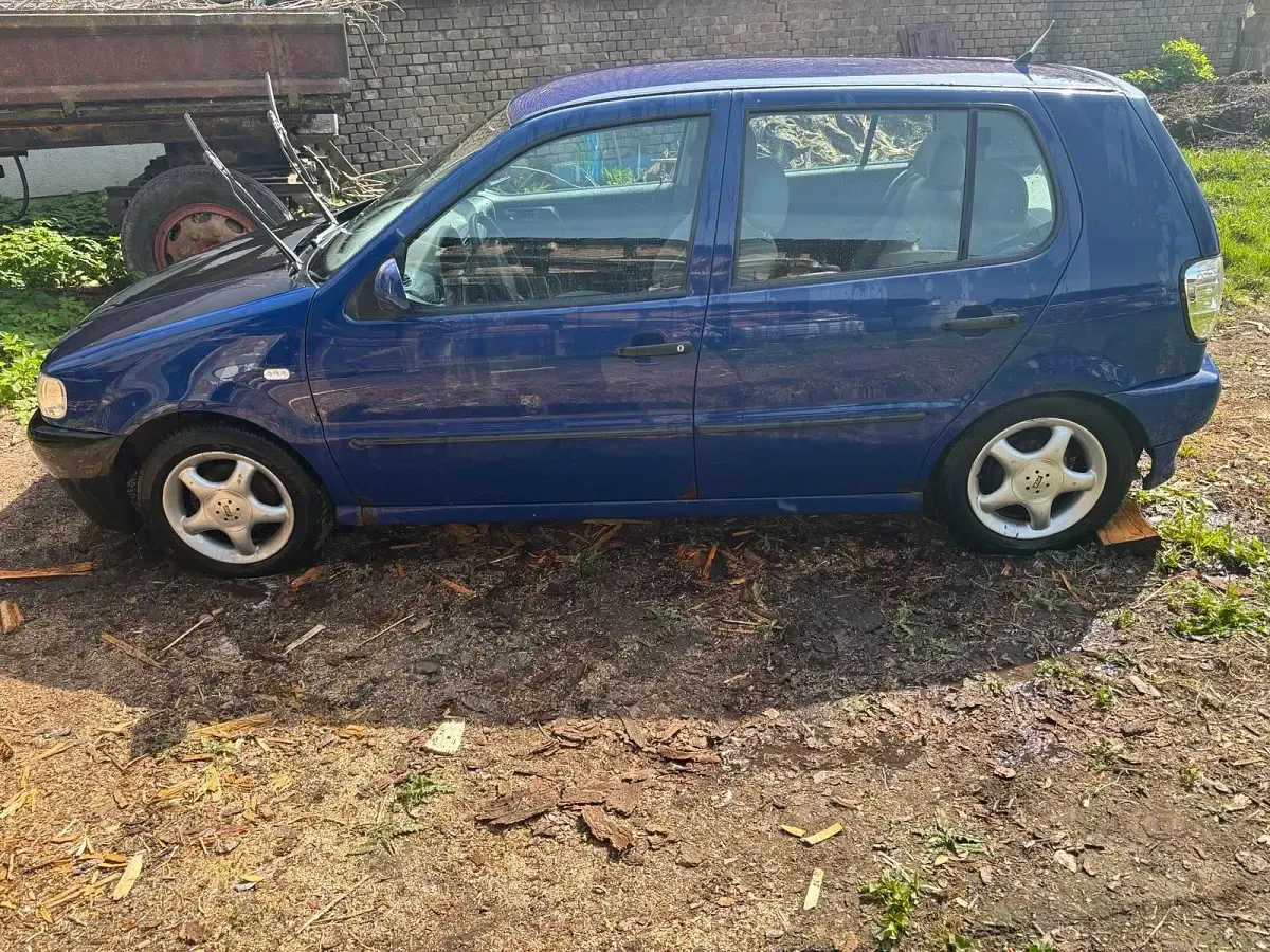 Gebraucht VW Polo 60 PS (44 kW) 1999 Blau Limousine