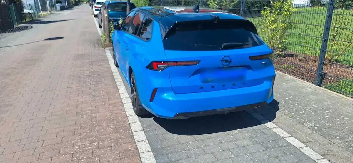 Gebraucht Opel Astra 180 PS (132 kW) 2025 Blau Kleinwagen