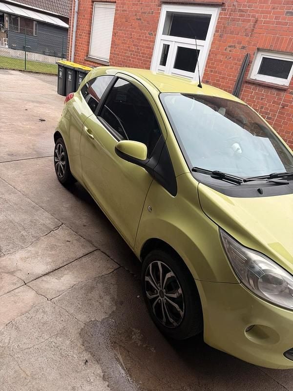 Second-hand Ford Ka 69 CP (50 kW) 2009 Verde Hatchback