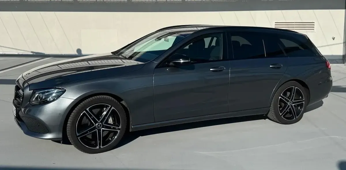 Używany Mercedes E400 Avantgarde 340 KM (250 kW) 2019 Szary Kombi