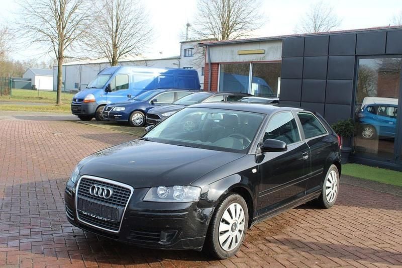 Gebraucht Audi A3 Attraction 125 PS (91 kW) 2008 Schwarz Kleinwagen