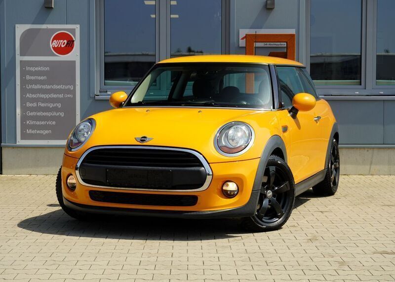 Orange Gebraucht 2016 Mini ONE Kleinwagen | 9.989 € (Fairer Preis) - Bild 1/4