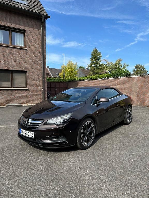 Braun Gebraucht 2013 Opel Cascada Innovation Cabrio | 12.500 € (Teuer) - Bild 1/4
